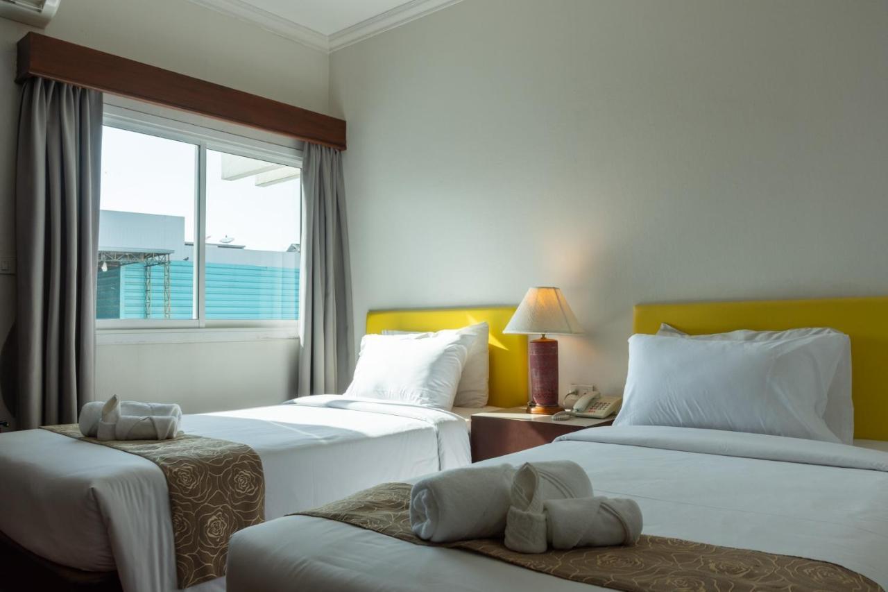 Mayflower Grand Hotel Korat Nakhonratchasima Exterior foto